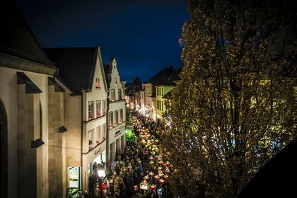 Der Martinszug in der Altstadt